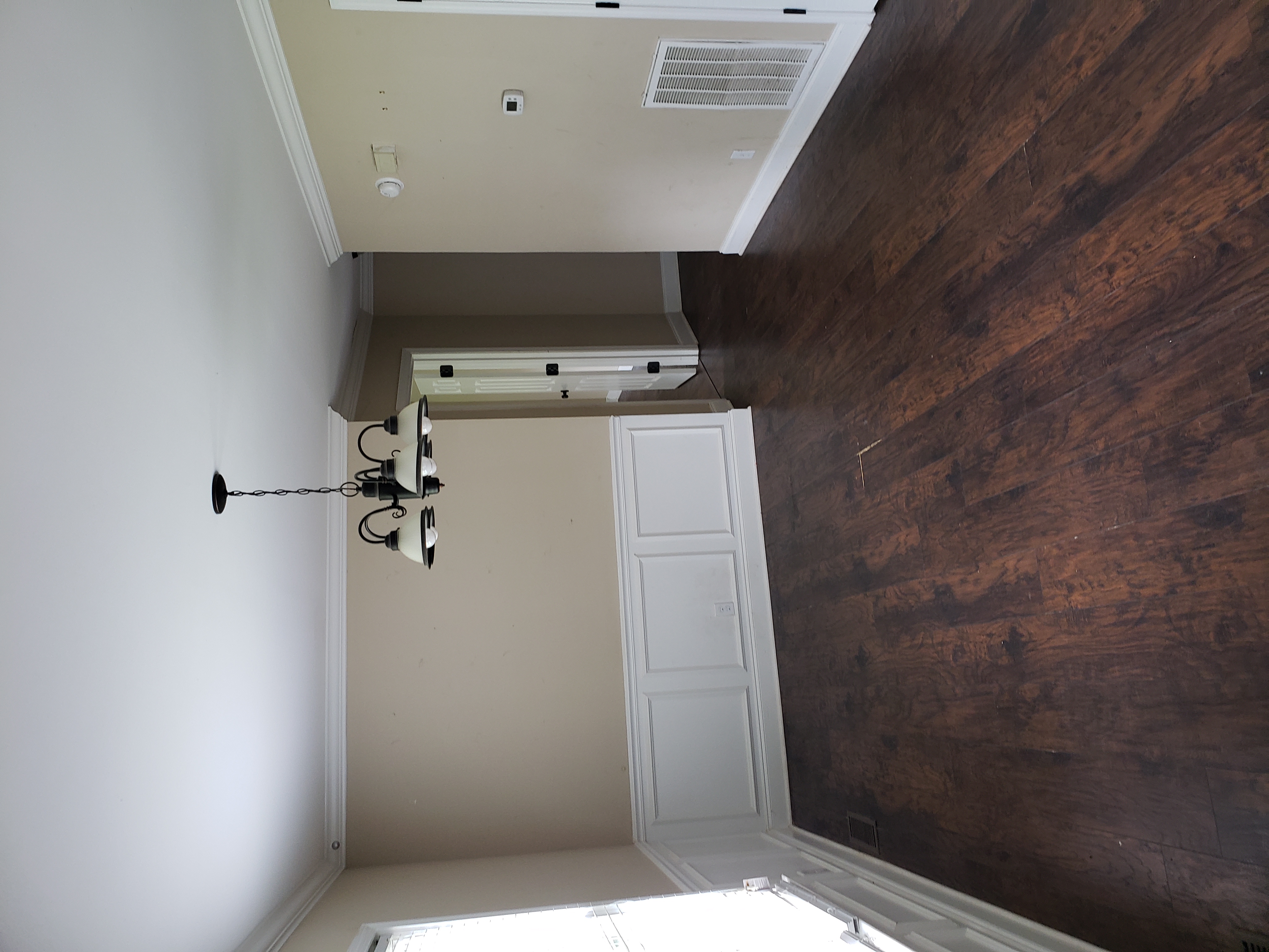 A photo of the house's sidewalk.